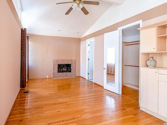 4th image of 2069 Lilac Ln