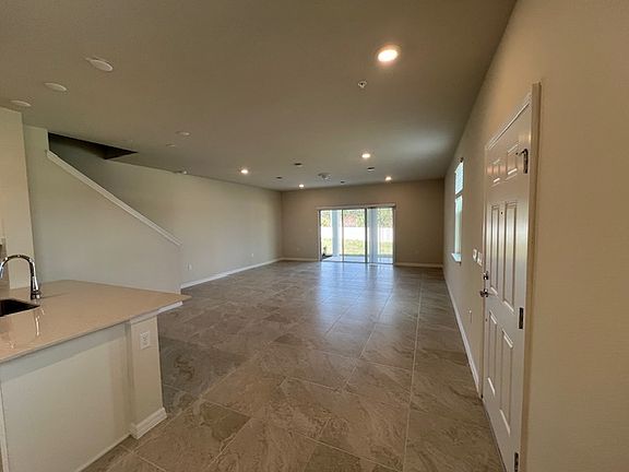 4th image of 3038 Emerald Acres Ln #1