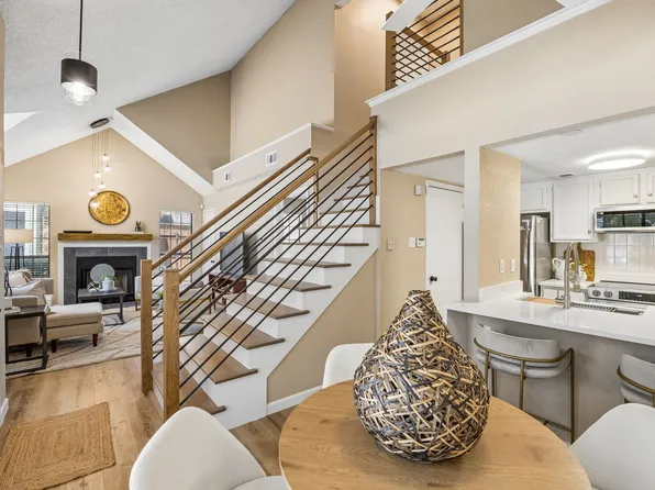 449 Harris St APT 101H, Coppell, TX 75019