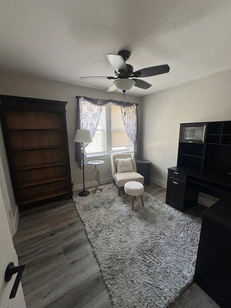 4932 S Packard — Photo 4