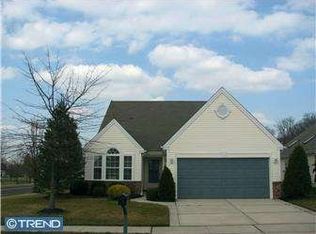 1 Hillwood Dr, Mount Laurel, NJ 08054