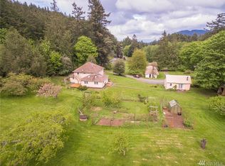 93 Crow Valley Rd, Eastsound, WA 98245