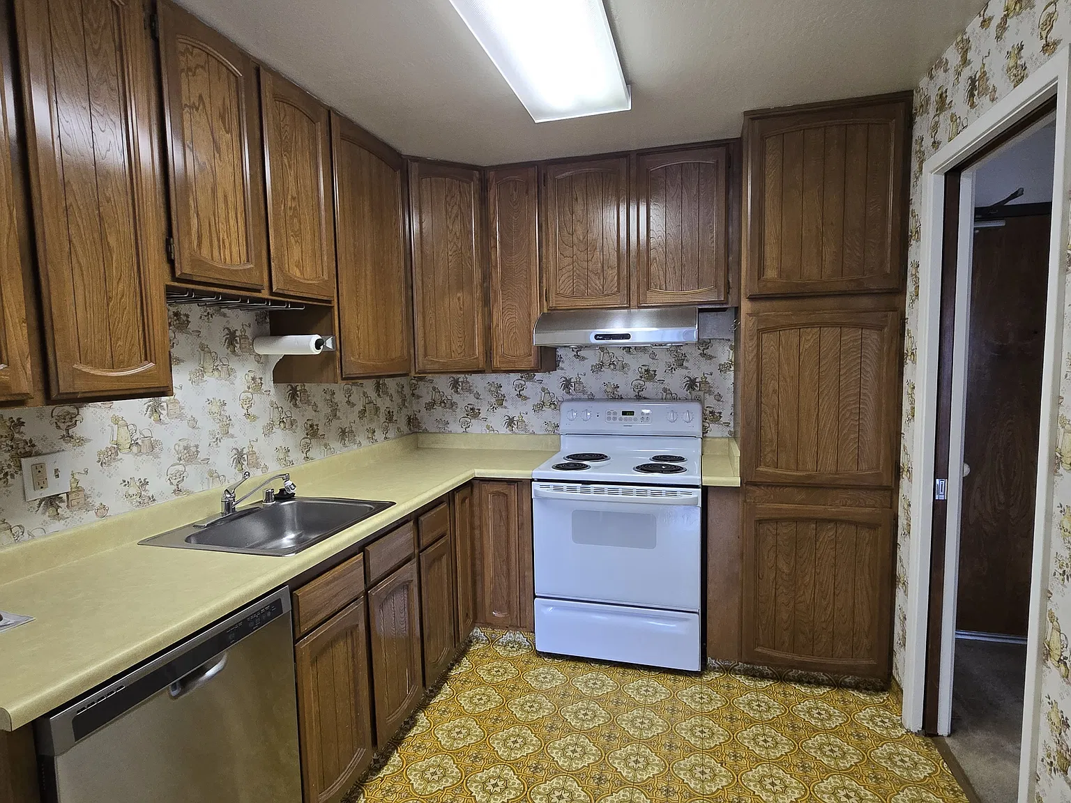 2 bed, 625 sqft, $4,000 — Photo 4