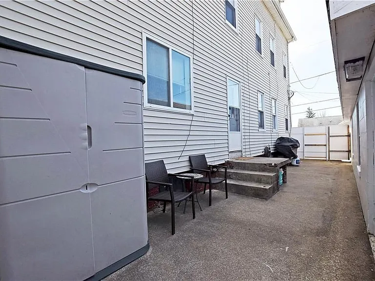 50 Reynolds St #2 — Photo 2