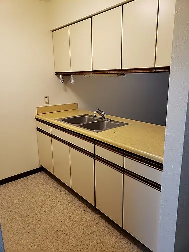 1 bed, $851 — Photo 2
