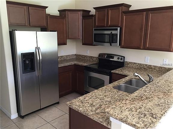 3rd image of 11155 Savannah Landing Cir