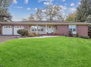 15 Littlebrook Rd, Springfield, NJ 07081