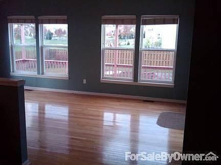Sun room, overlooking back yard & pond