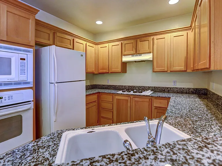 47 E Agate Ave #405 — Photo 9