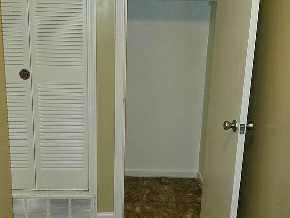 Foyer with coat closet