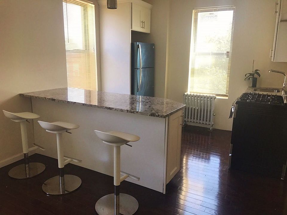 2nd image of 710 Georgia Ave APT 3