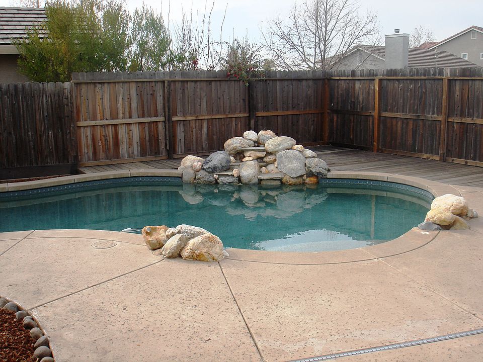 2nd image of 2023 Taft Dr