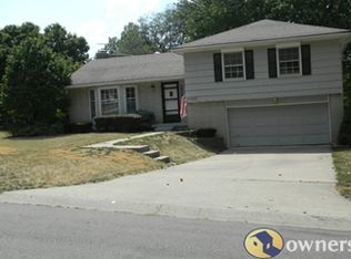 11106 Walnut St, Kansas City, MO 64114