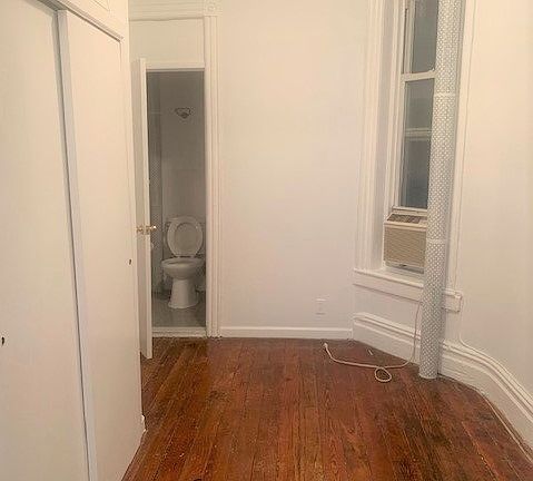 5th image of 18 N Moore St #4F3