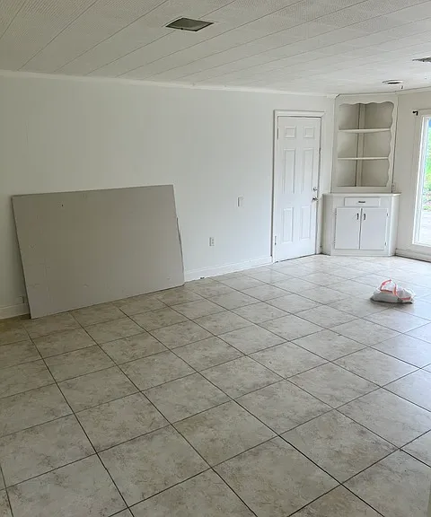 2023 Hickory Dr NW — Photo 9