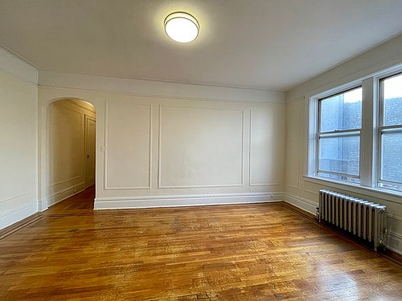 2nd image of 3115 21st Ave APT 2F