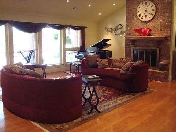 3rd image of 4111 Pecan Orchard Dr