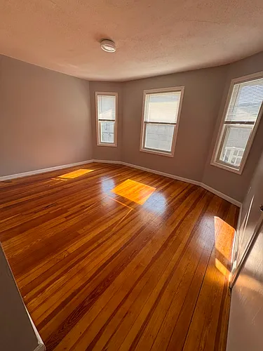 321 Union St #3R Photo 1