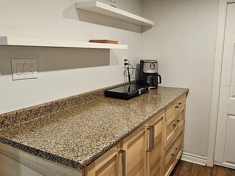 46 Courtland Cres #BASEMENT — Photo 8
