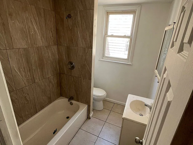 279-281 Renner Ave #2 — Photo 10