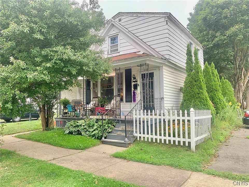 1st image of 1002 Morris St