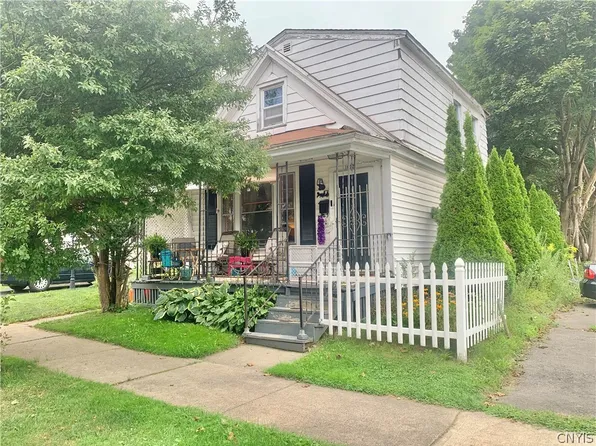 1002 Morris St, Utica, NY 13501