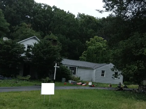 127 Old Post Road, Malta, NY 12020