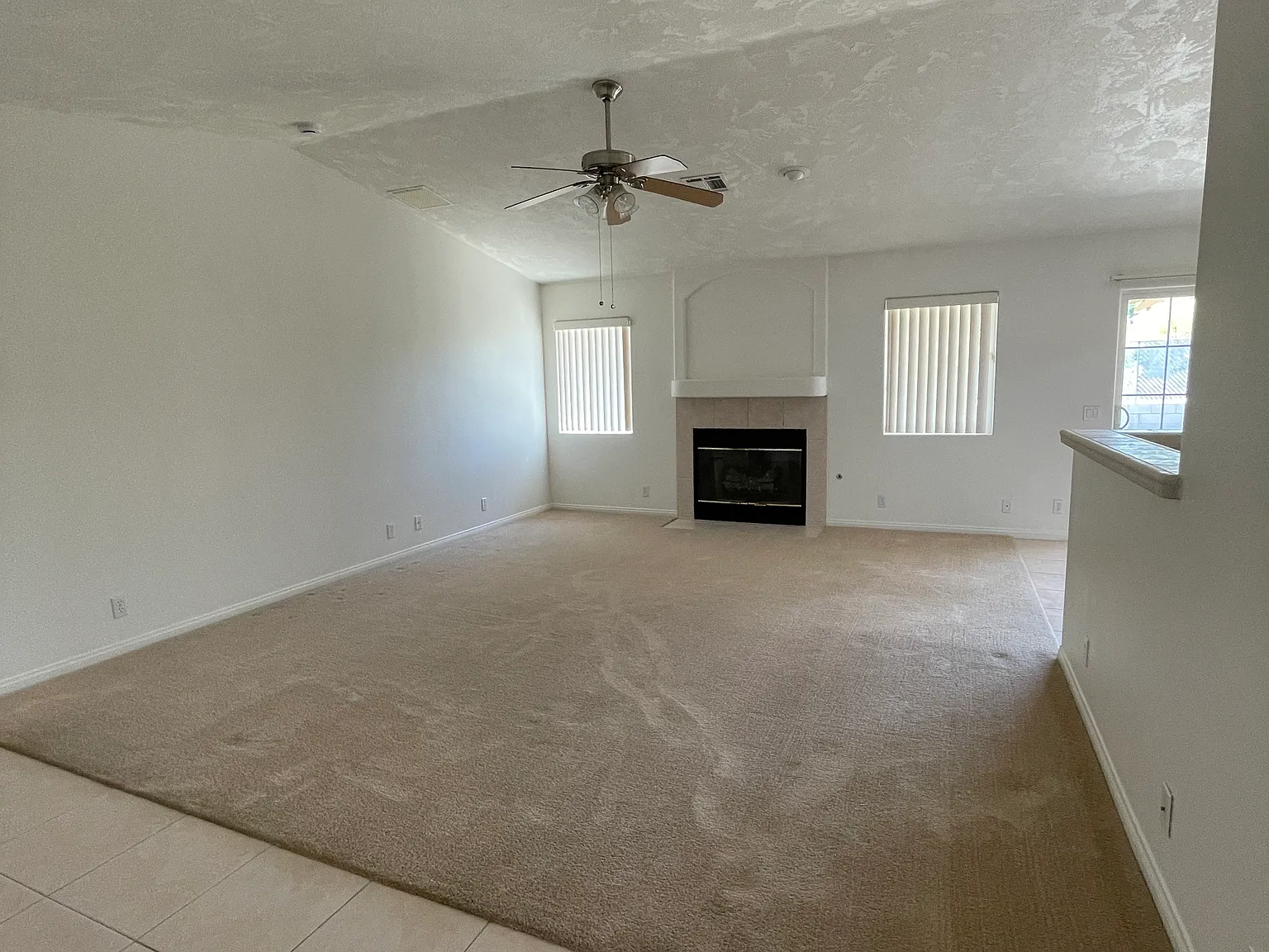 3 bed, 1636 sqft, $2,200 — Photo 4