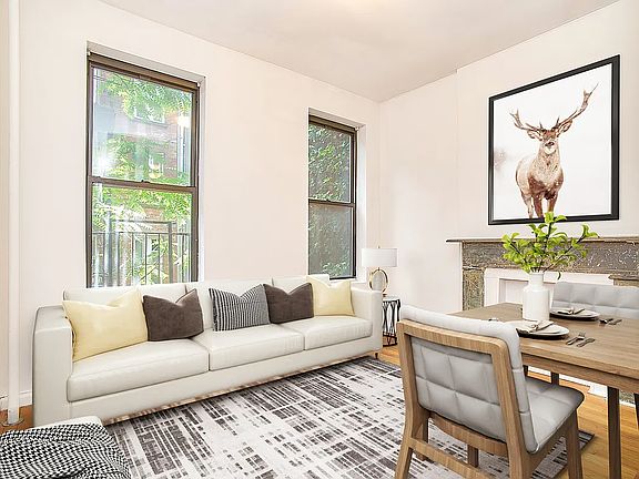 3rd image of 8 Saint Marks Pl APT 10