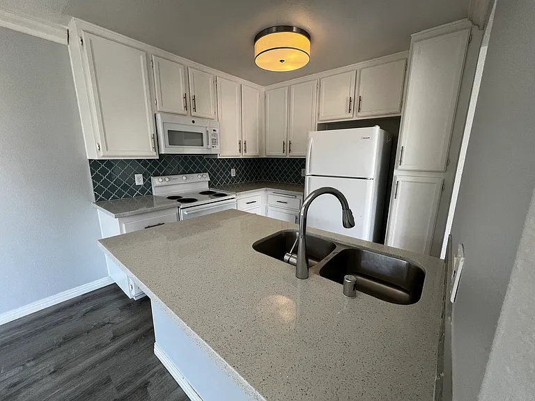 924 S Rancho Santa Fe Rd S #G — Photo 7