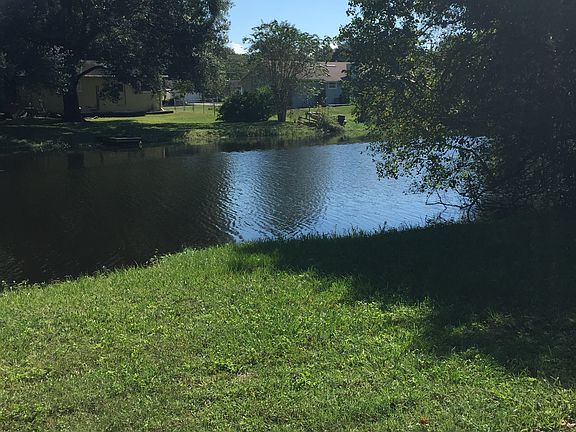3rd image of 5525 Shasta Dr