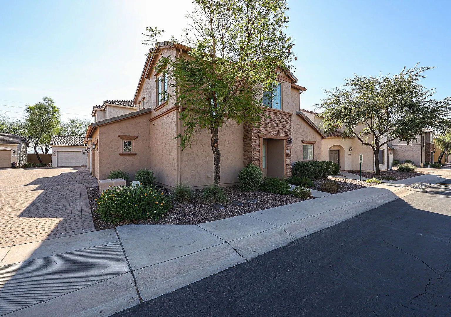 Stunning & Completely Updated In Gated Community! — Photo 3