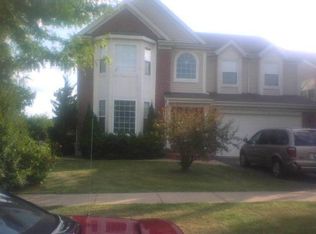 692 Meadow Dr, Des Plaines, IL 60016