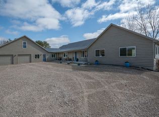 4461 Highway 146, Grinnell, IA 50112