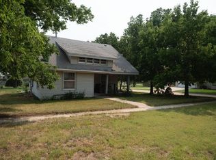 1407 Sherman St, Potter, NE 69156