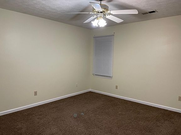3rd image of 5532 Saratoga Dr