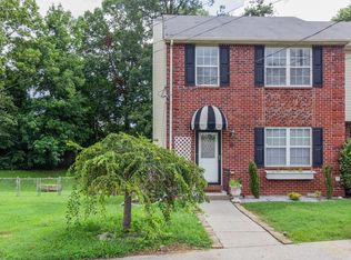 909 Waggoner Ct E, Nashville, TN 37214