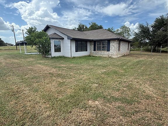 3rd image of 1611 Fm 2446