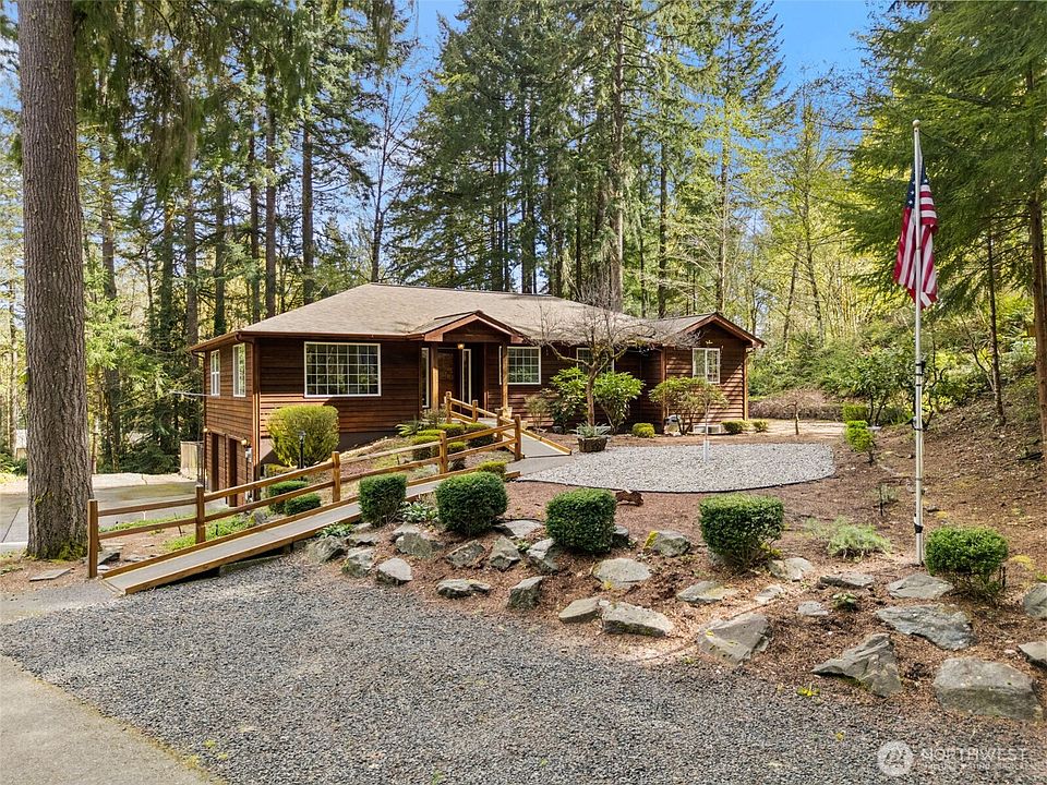 1st image of 6837 Foothill Loop SW