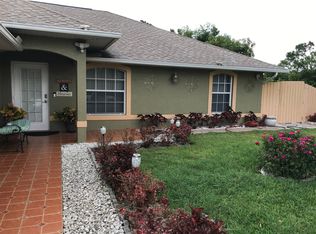 911 Albany Ave, Lehigh Acres, FL 33971
