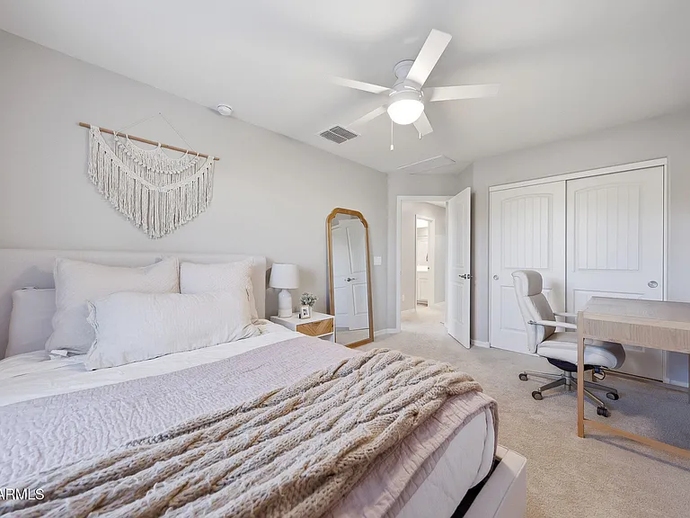 905 S Canal Dr #13 — Photo 28