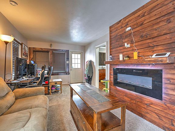 5th image of 510 7th St SE