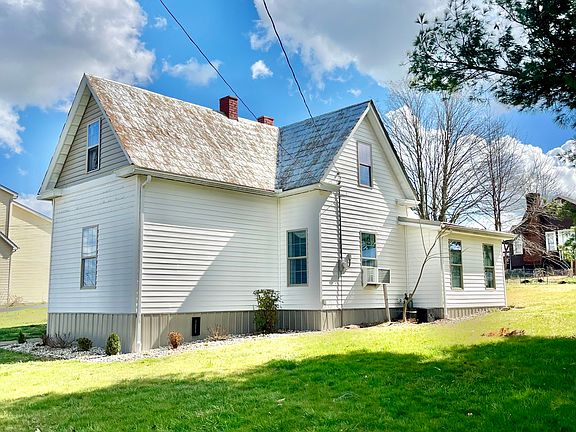 2nd image of 107 Montgomery St