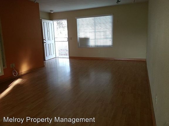 5th image of 10352 Greenford Dr