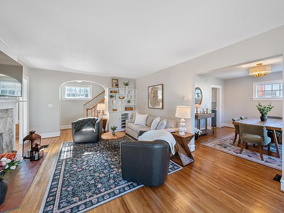 3rd image of 389 Wetmore Rd