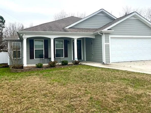 1611 Bobby Nichols Dr, Cookeville, TN 38506