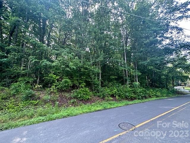 2nd image of 605 Saint Cloud Dr