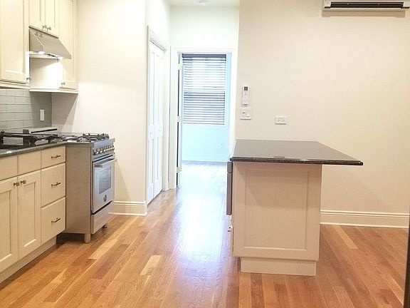 4th image of 81 E 7th St APT 4F