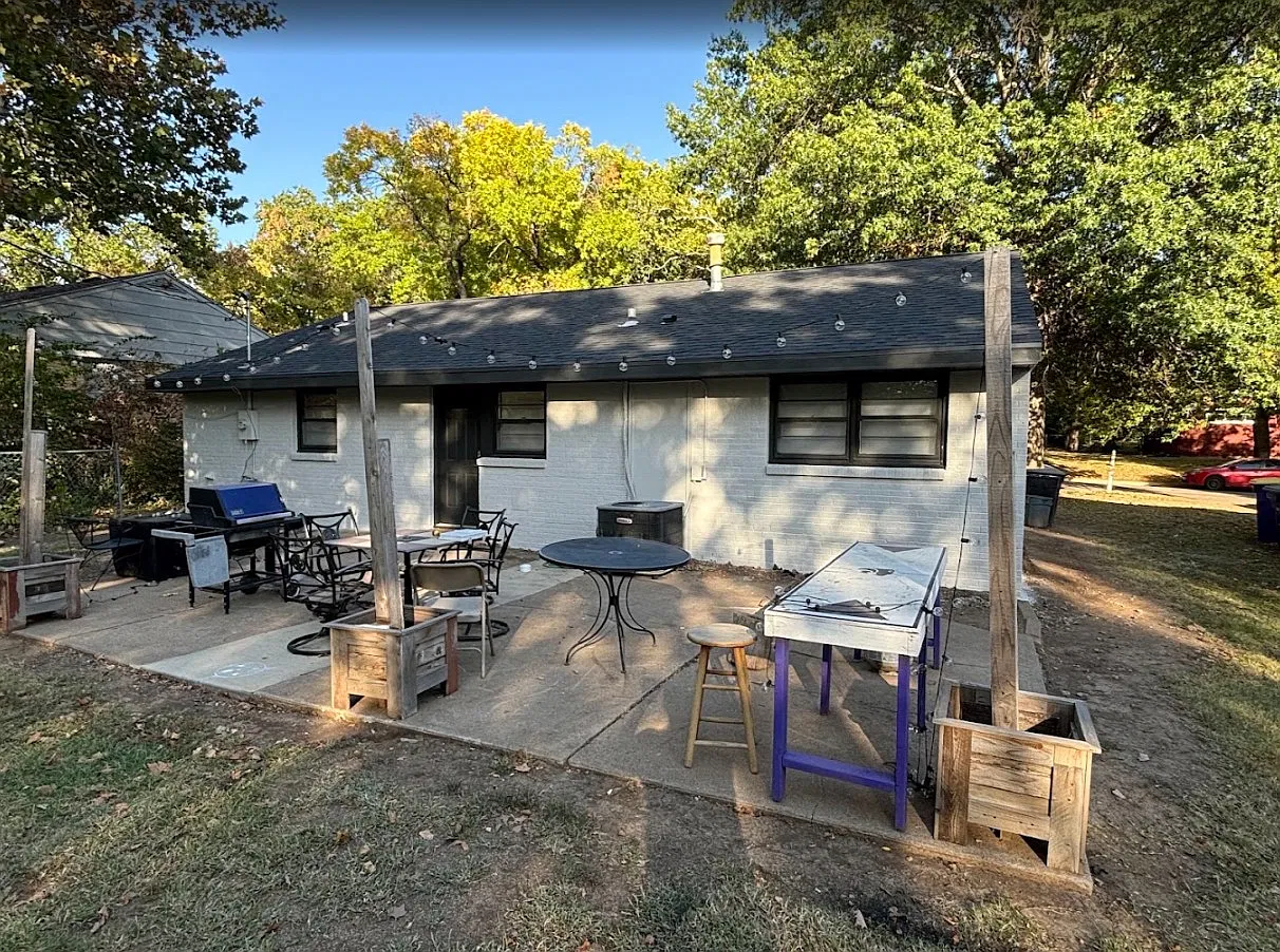 4 bed, 1624 sqft, $2,040 — Photo 2