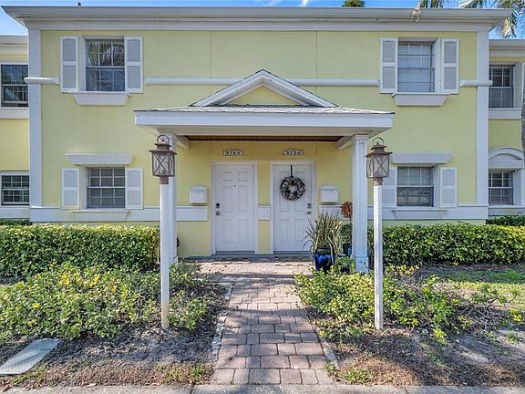 2nd image of 3743 Pompano Dr SE #3743